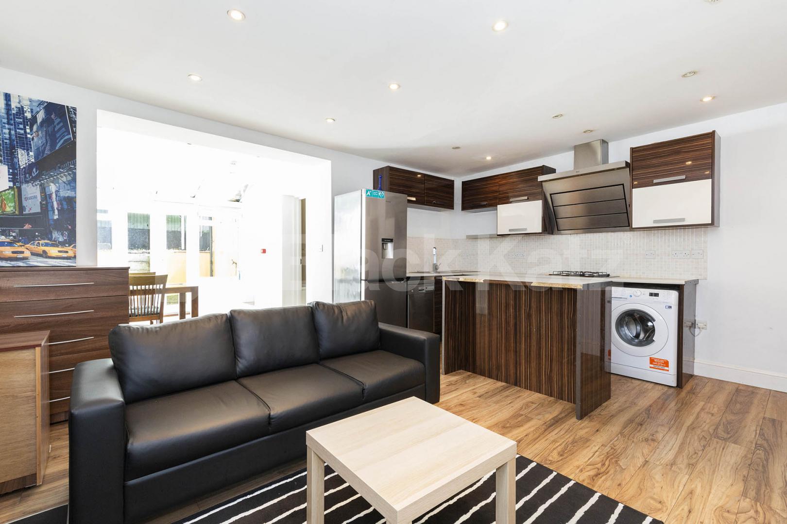 Wonderful Garden Apartment Bamborough Gardens , Shepherds Bush